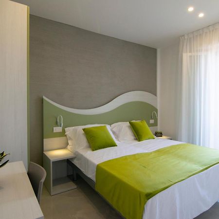 Residence Flow-R Riccione Eksteriør billede