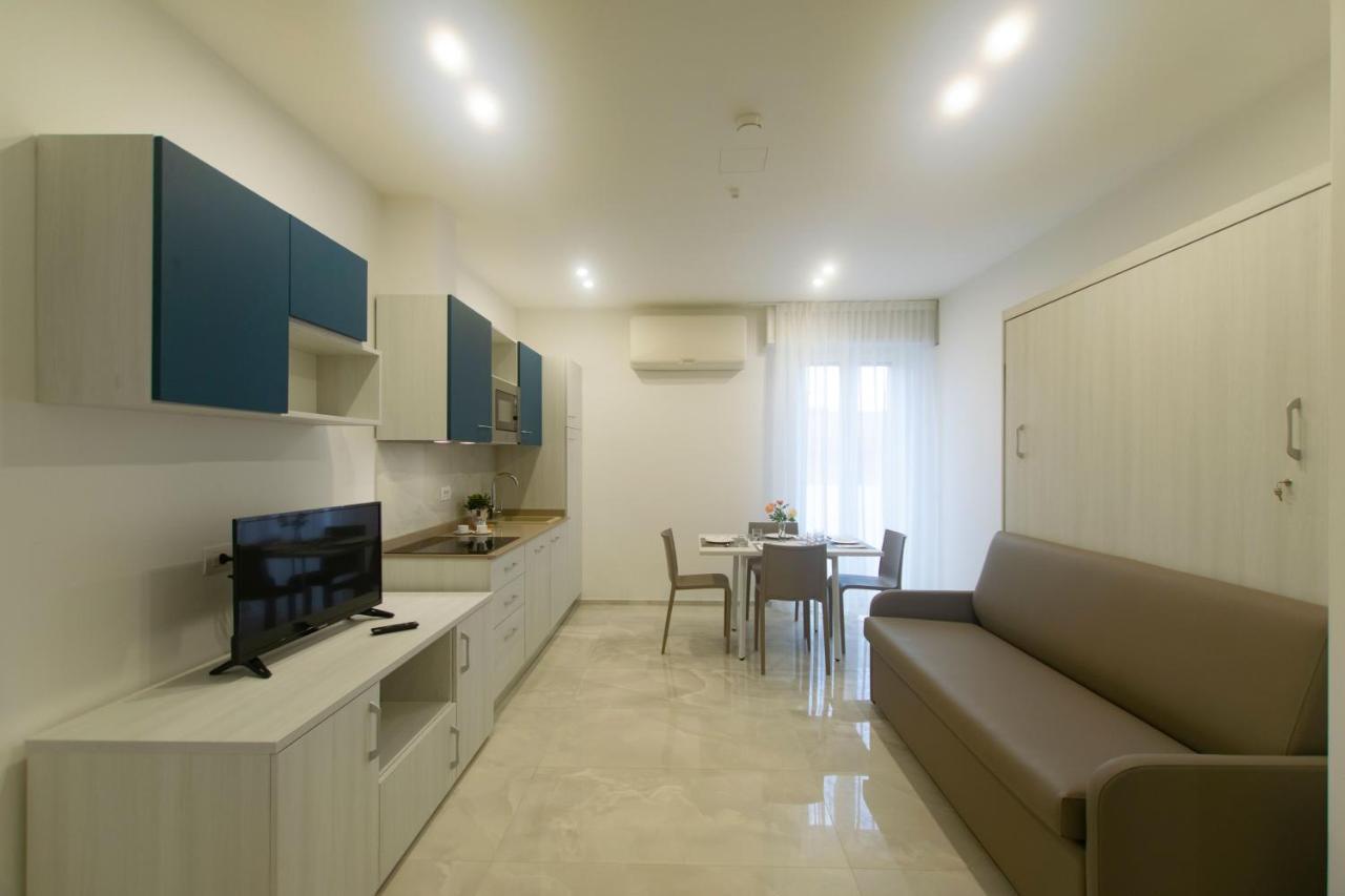Residence Flow-R Riccione Eksteriør billede